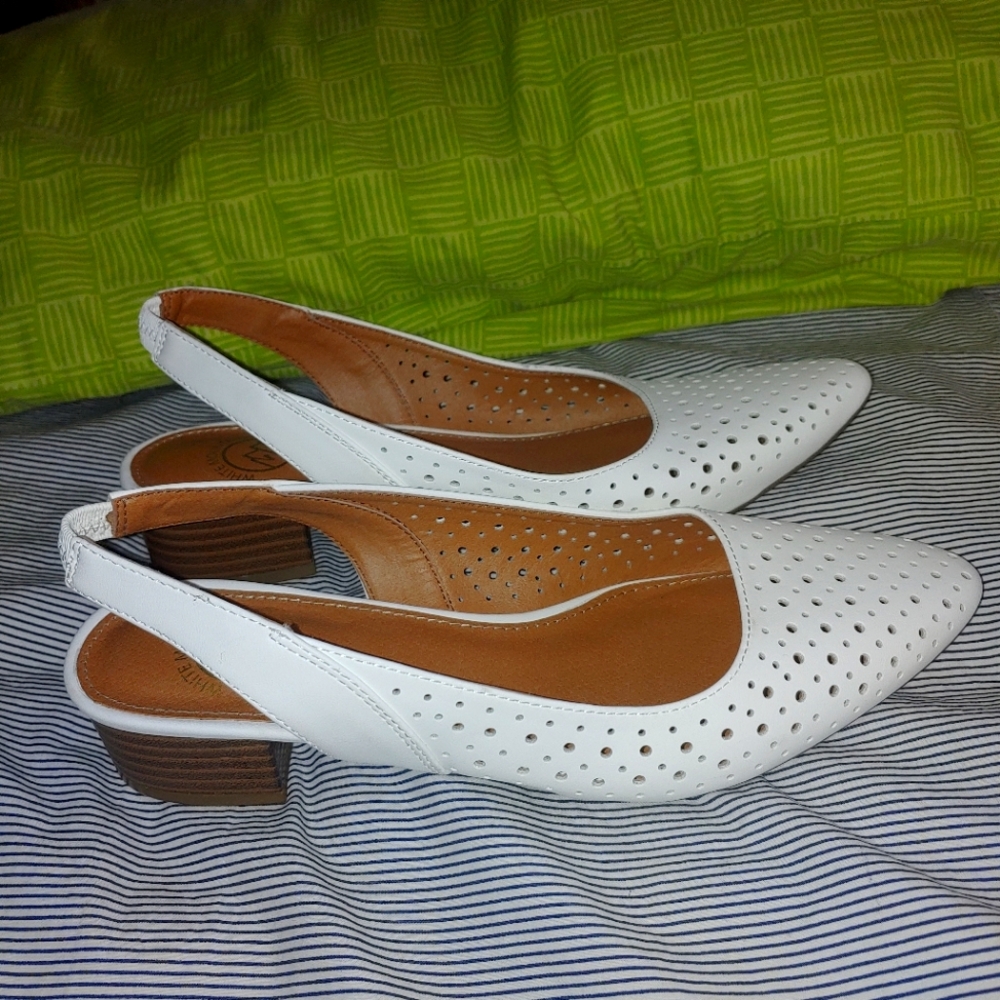 Stone mountain White Slingback Women's Shoes